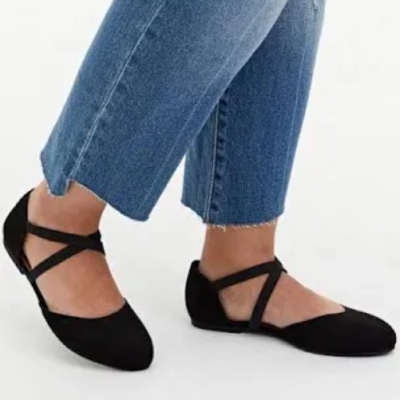 torrid Shoes - Torrid BLACK FAUX SUEDE ELASTIC CRISSCROSS STRAP FLAT (7WW)
